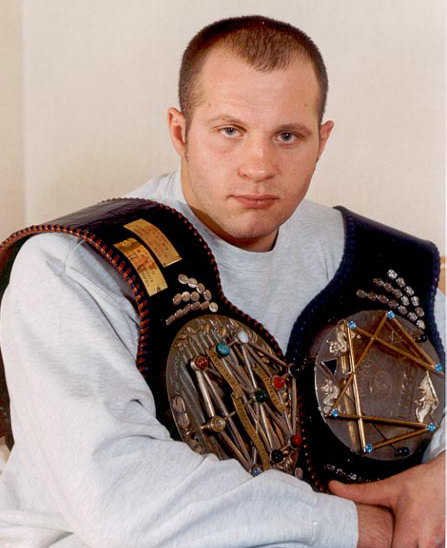 : fedor_emelyanenko.jpg
: 2610

: 49.9 
